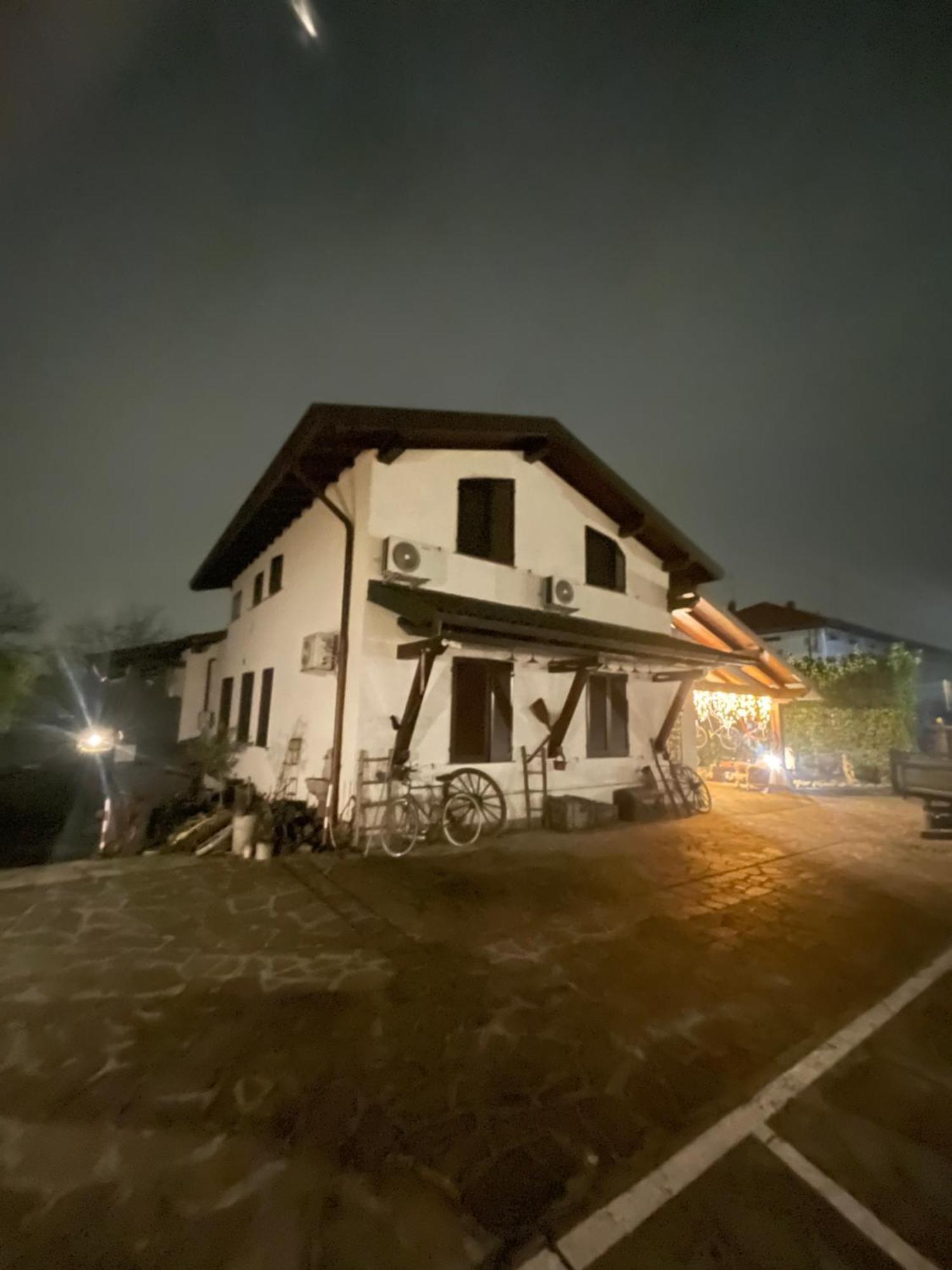 "Ai 4 Soli" 세르메나테 외부 사진